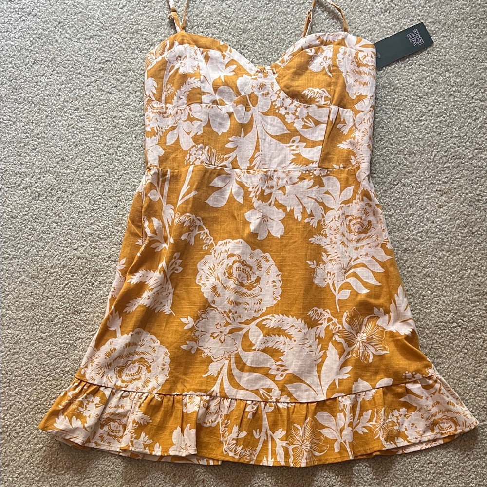 Wild Fable Mustard and White Knit Top